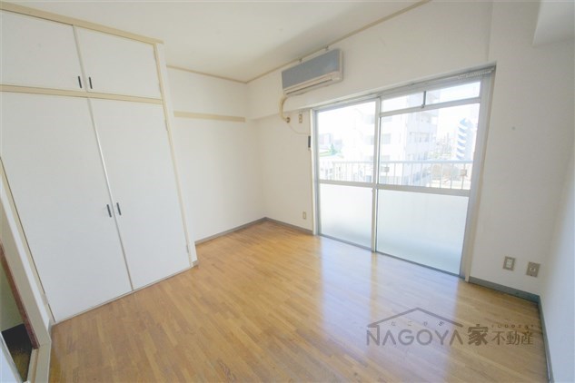 スクエア橘 リビング