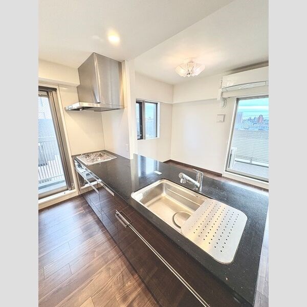 プレサンスグラン川名 キッチン