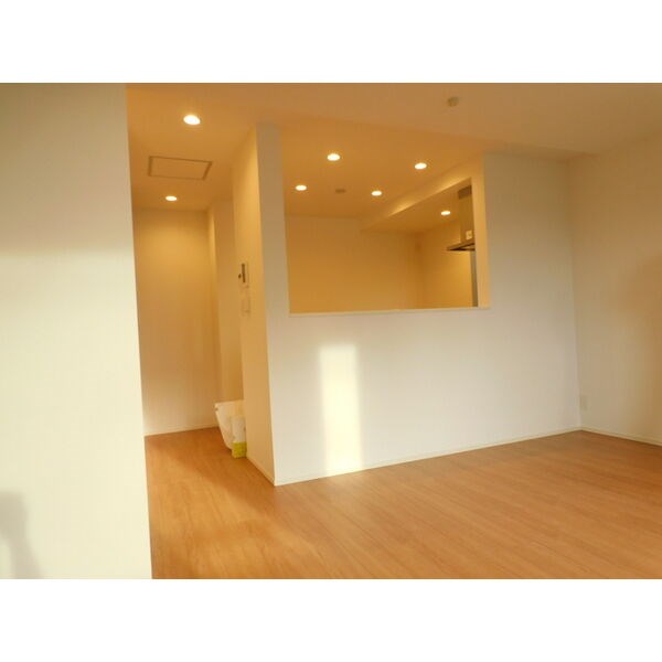 十王町貸家 リビング