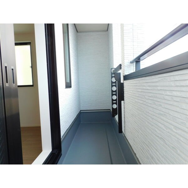 十王町貸家 ベランダ