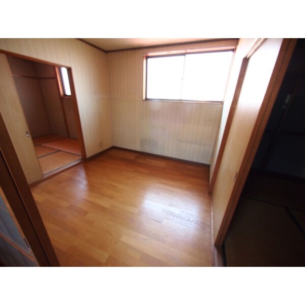 軍水町貸家 ベッドルーム