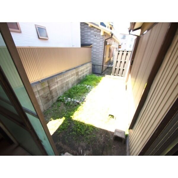 軍水町貸家 ベランダ