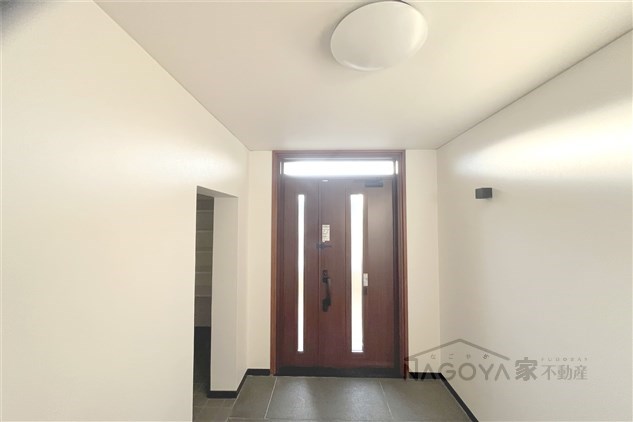 テイエムエス松栄町貸家 玄関