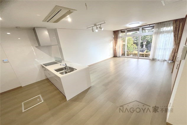 テイエムエス松栄町貸家 リビング