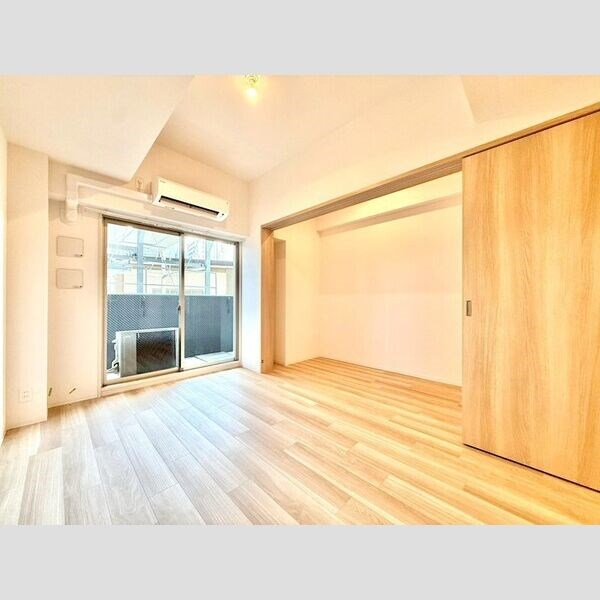 エスリード ザ・レガリア新栄PREMIER リビング