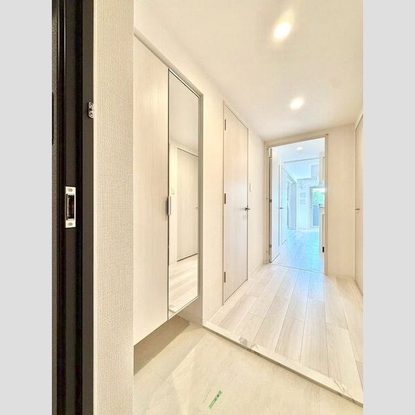 エスリード ザ・レガリア新栄ALTAIER 玄関