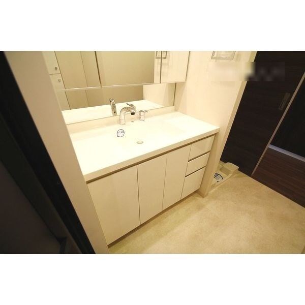 ＴＨＥ　ＳＡＫＡＥ　ＲＥＳＩＤＥＮＣＥ その他1