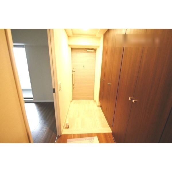 ＴＨＥ　ＳＡＫＡＥ　ＲＥＳＩＤＥＮＣＥ 玄関