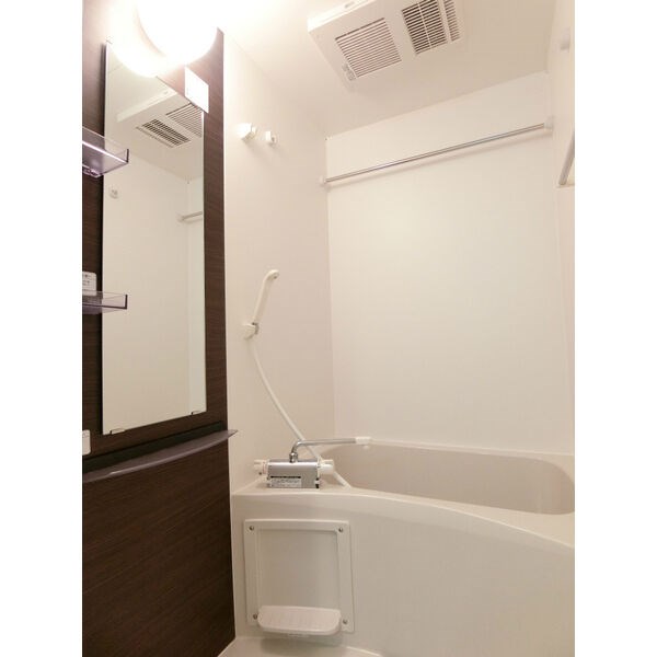 リブリ・OZウイング 風呂画像