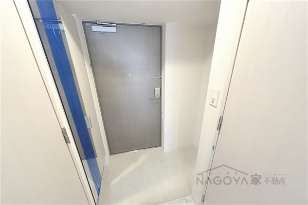 エスリード志賀本通ザ・フロント 玄関