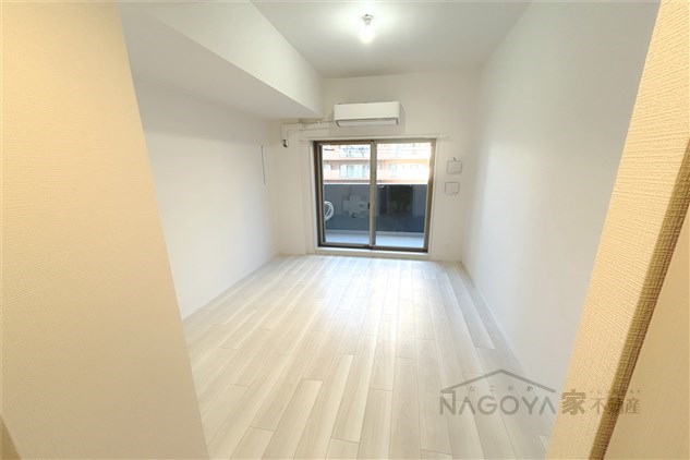 エスリード志賀本通ザ・フロント リビング