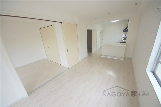 グランプラス池下 リビング