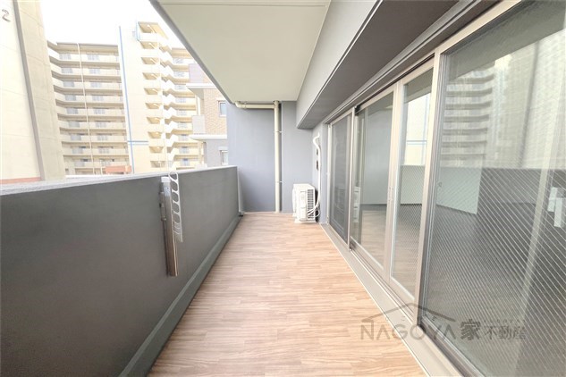 プレサンスグラン名城公園 ベランダ