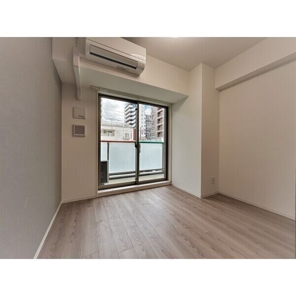 ルネフラッツ今池駅前South リビング