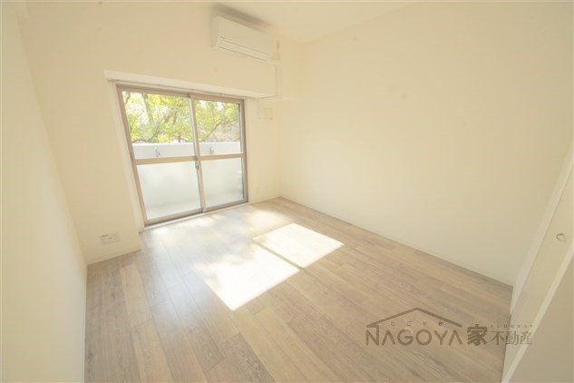 ル・ソレイユ リビング