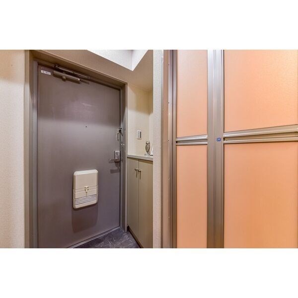 フィオーレ古出来 玄関