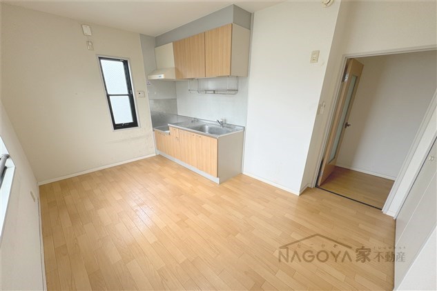 グランデール南山B棟 リビング