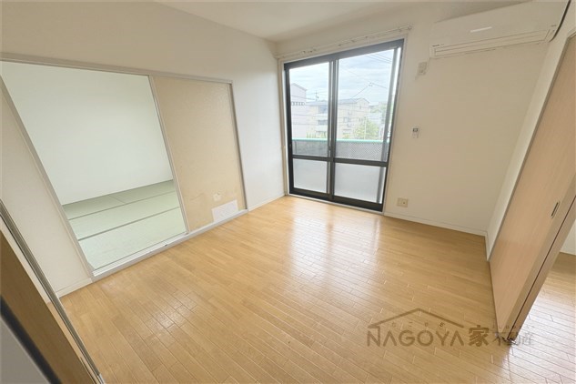 グランデール南山B棟 ベッドルーム