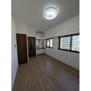 池下ヤママンビル リビング