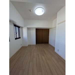 池下ヤママンビル ベッドルーム