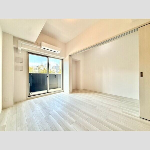 エスリード ザ・レガリア新栄PREMIER リビング