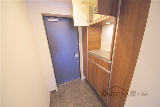 SS.FLAT桜山 玄関