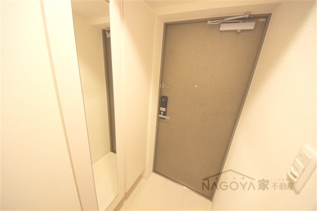 エスリード金山エクセア 玄関