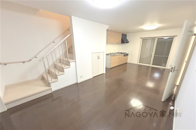 サンアヴェニュー リビング