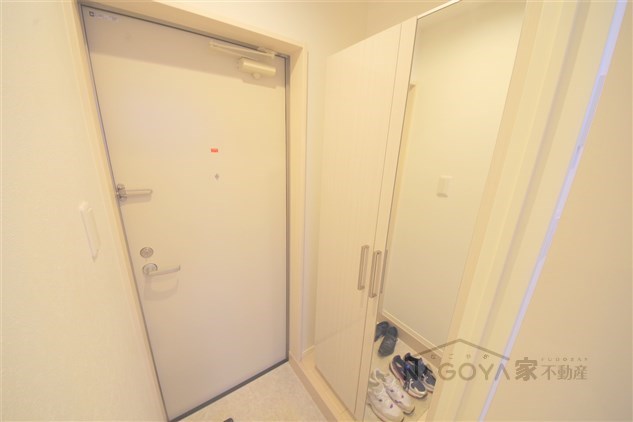 フェリーチェ山王 玄関