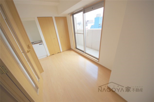 アーバンフラッツ新栄 リビング