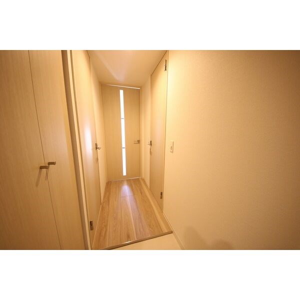 ストーリア名古屋城西 玄関