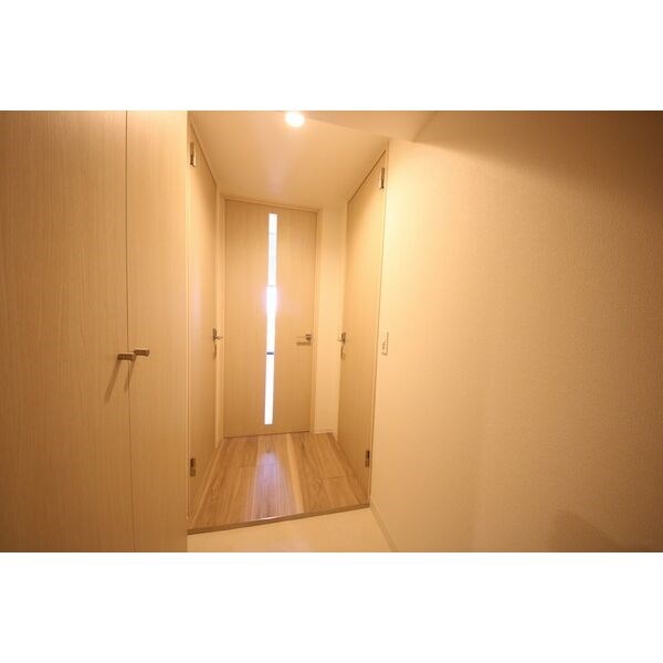 ストーリア名古屋城西 玄関