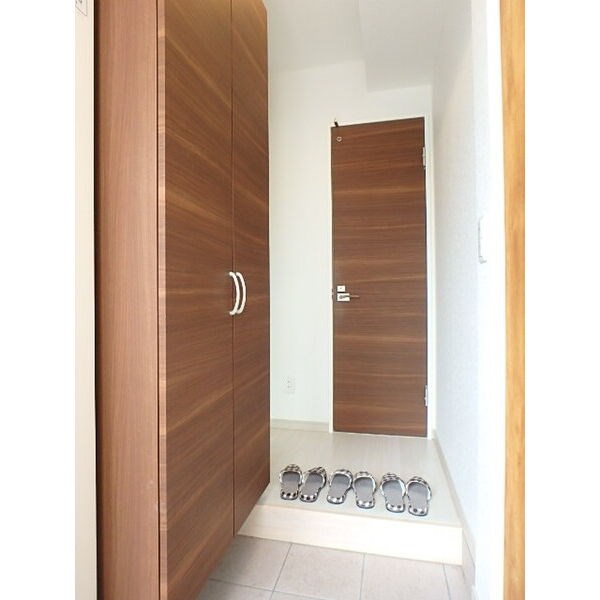 プライムハイム本山 玄関