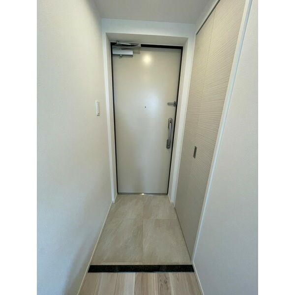 クレストタップ名古屋ウエスト 玄関