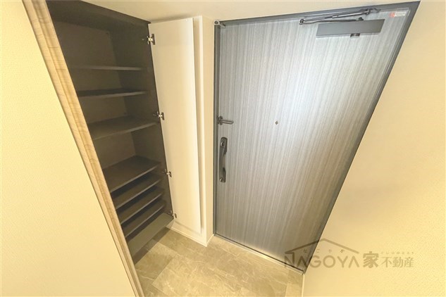 CREST TAPP金山 玄関