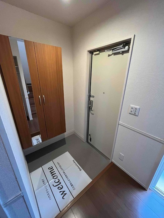 アヴァンセ松栄 玄関