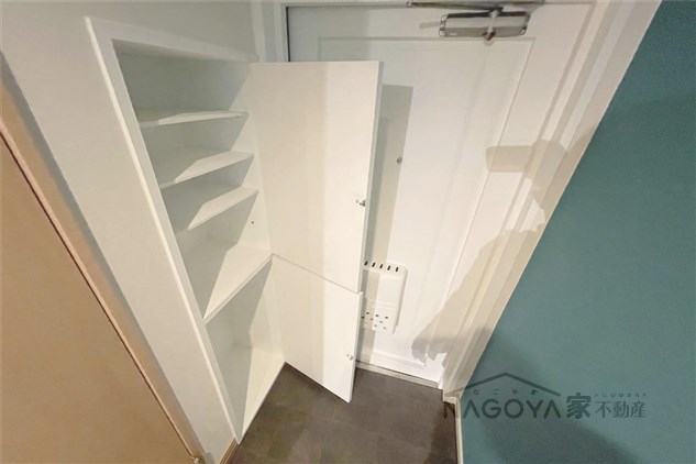 ブレストンコート覚王山 玄関