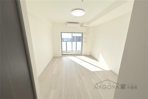 エステムコート名古屋TWIN WEST リビング