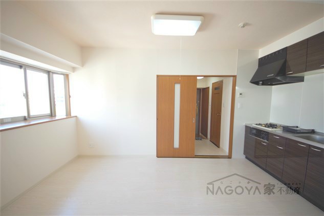 フローラル泉 リビング