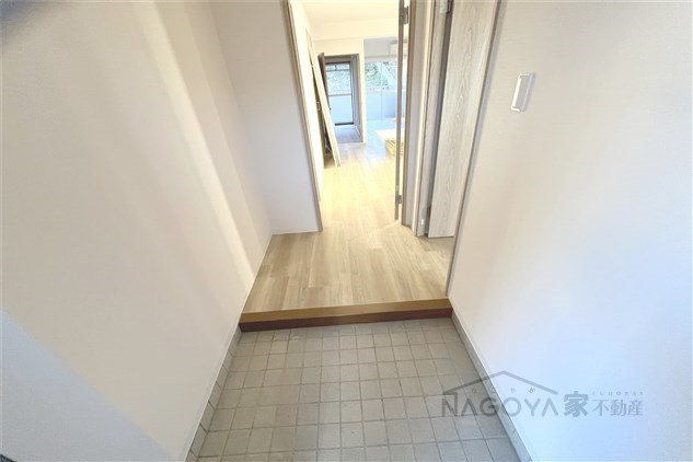第2栄和マンション 玄関