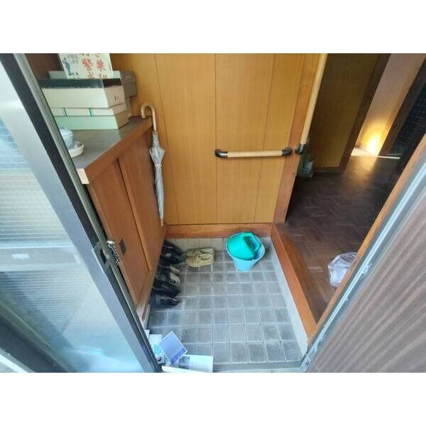 千種区城山新町2丁目のお家 玄関
