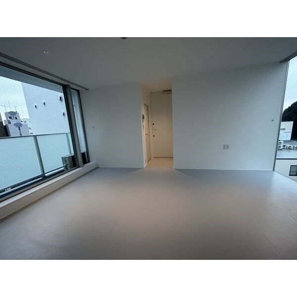 HARVEY RESIDENCE覚王山 リビング