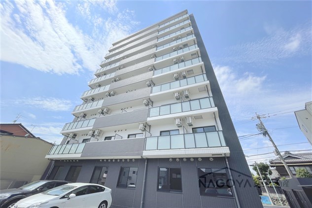 THE RESIDENCE SAKURAYAMA WEST 外観写真