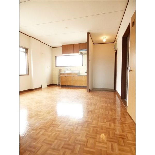 小林ビル 玄関