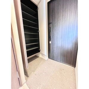 S-RESIDENCE志賀本通dearly 玄関