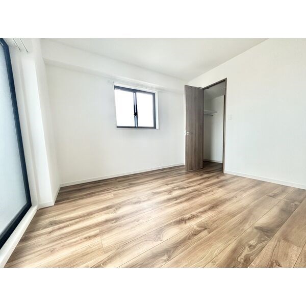 S-RESIDENCE上社南amante ベッドルーム