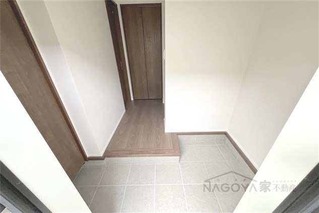 西畑戸建　A棟 玄関