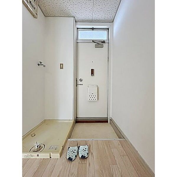 カーサおくむら 玄関