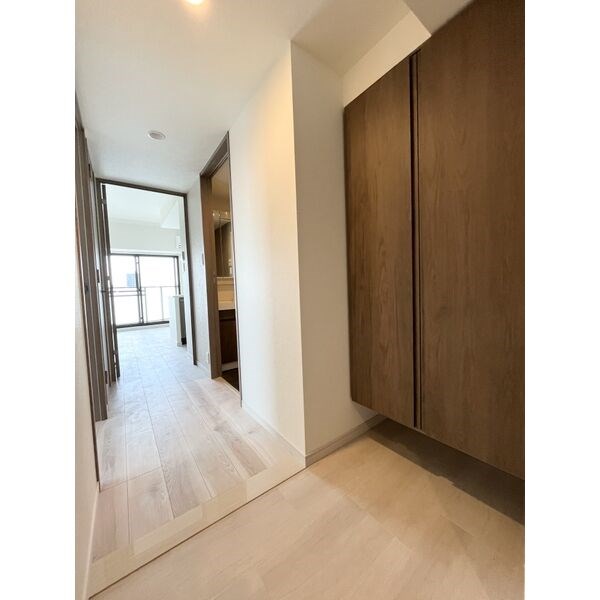 S-RESIDENCE高岳clarity 玄関