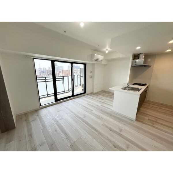 S-RESIDENCE高岳clarity リビング